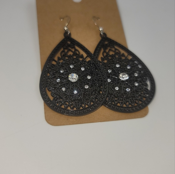 Ebony Filigree teardrop diamond rhinestone dangling earrings - Picture 6 of 6